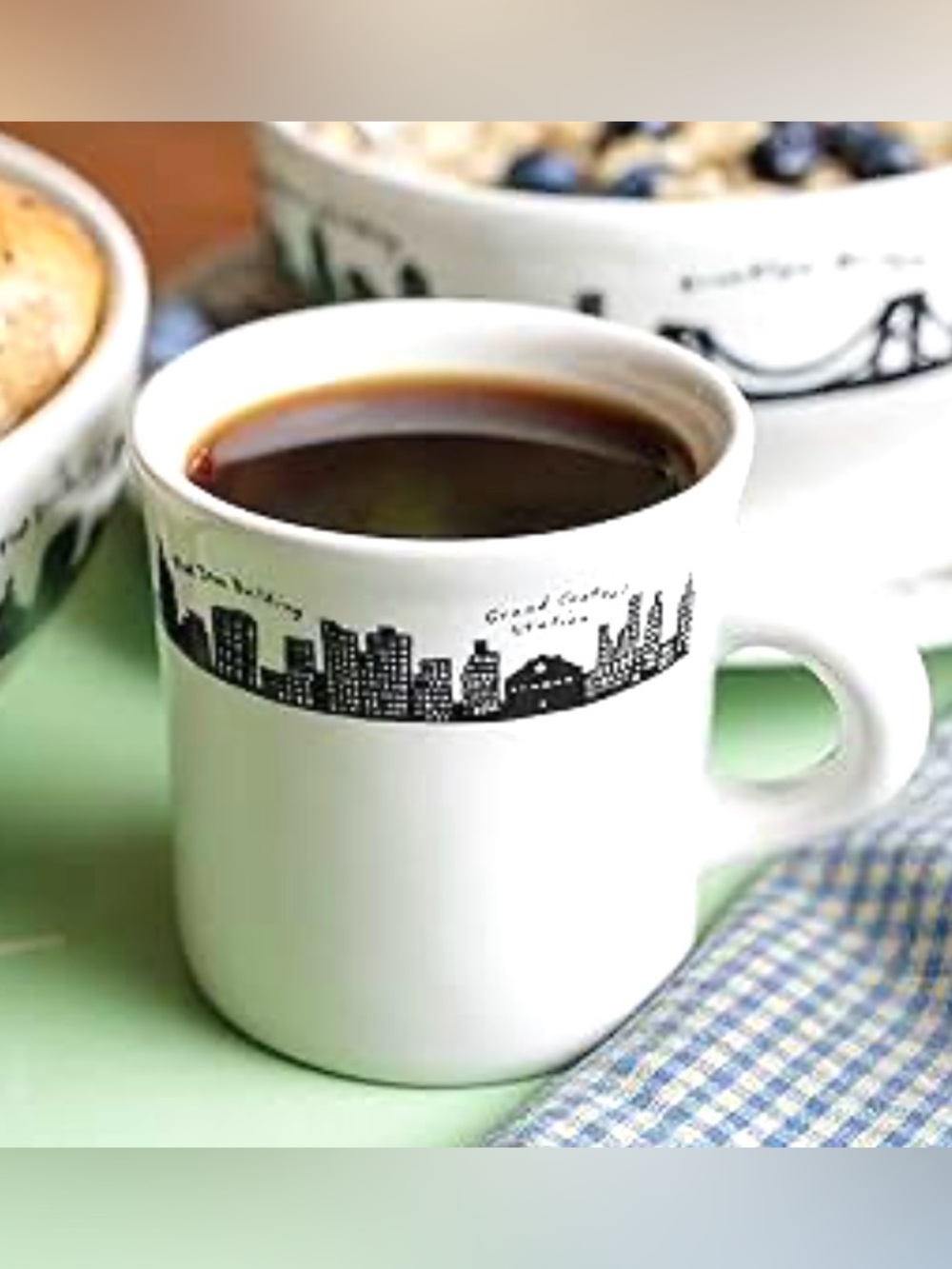 NEW Fishs Fish's Eddy White Ceramic Coffee Diner Mug Cup NYC City Skyline Design